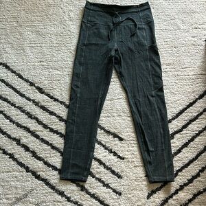 Zyia women’s leggings size 4. Sage medley drawstring deluxe leggings 7/8